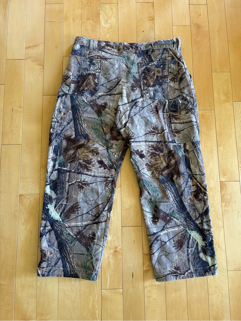 Carhartt camo baggy carpenter pants